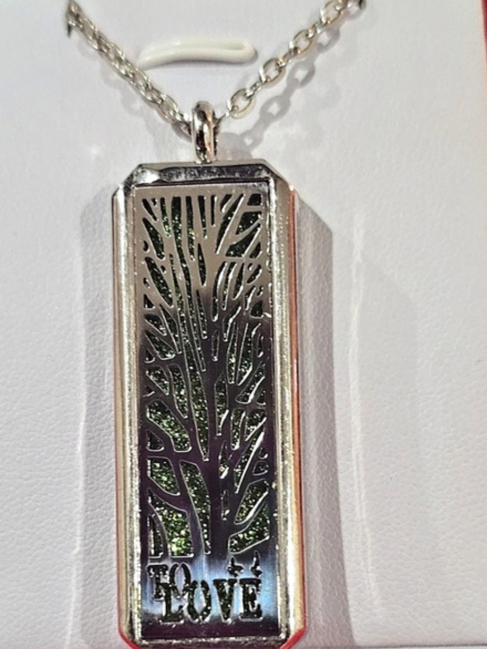 Tree Pendant Aromatherapy Necklace